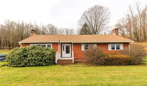 1164 Hollow Rd, Clinton, NY 12514