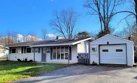 6 Princeton, Red Hook, NY 12571