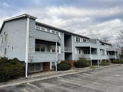 216 West Rd # 68, Pleasant Valley, NY 12569