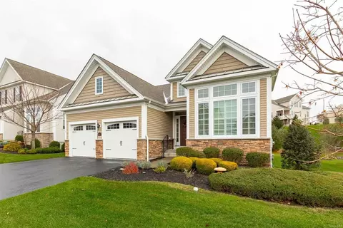 102 Farmington Rd, Wappinger, NY 12590