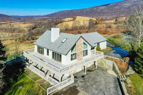 61 Deer Run Rd, North East, NY 12546