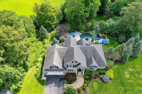 58 Duncan Rd, Beekman, NY 12540