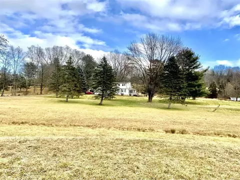 800 Spring Lk, Milan, NY 12571