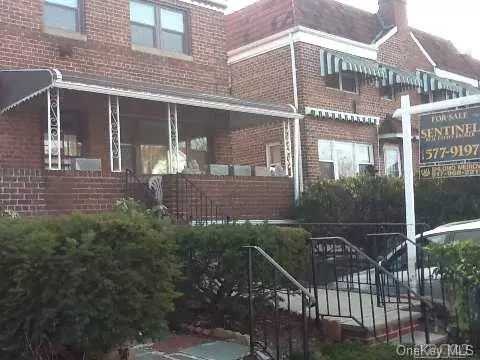 141-22 68th Dr, Flushing, NY 11367 photo 1
