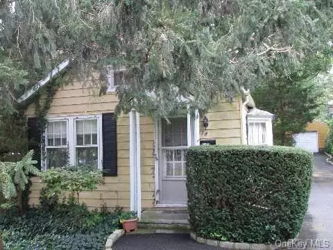 178 Juniper Ave, Smithtown, NY 11787 photo 1