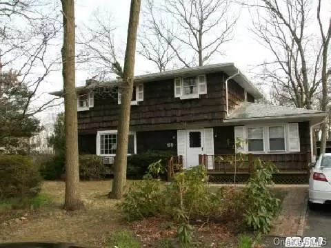 68 Barton Ave, Patchogue, NY 11772 photo 1