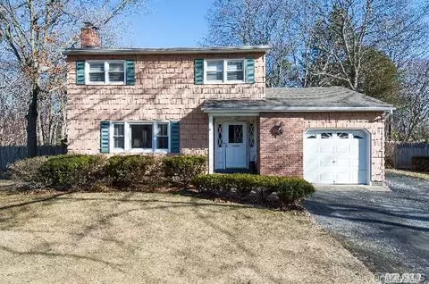 Undisclosed, Patchogue, NY 11772 photo 1