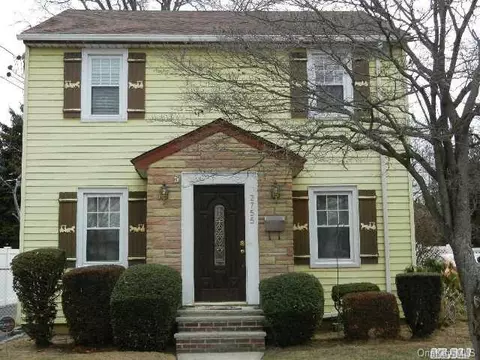 2755 Milburn Ave, Baldwin, NY 11510 photo 1