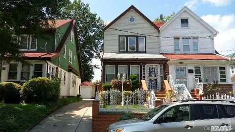 776 E 40th St, Brooklyn, NY 11210 photo 1