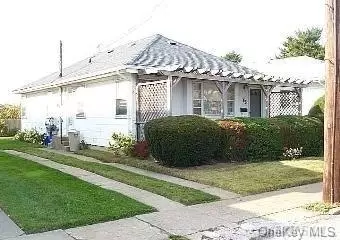 75 Eldorado St, Atlantic Beach, NY 11509 photo 1