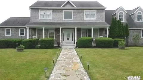 6 Jareds Path, Brookhaven, NY 11719 photo 1