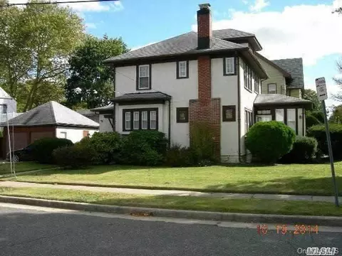 108 Warner Ave, Hempstead, NY 11550 photo 1