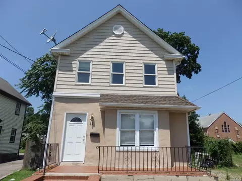33 Maple Ave, Hempstead, NY 11550 photo 1