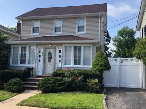 526 Harvard Ave, Baldwin, NY 11510 photo 1