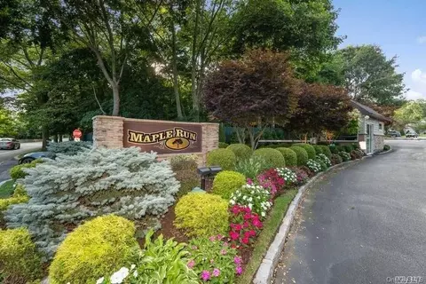 51 Maple Run Dr, Jericho, NY 11753 photo 1