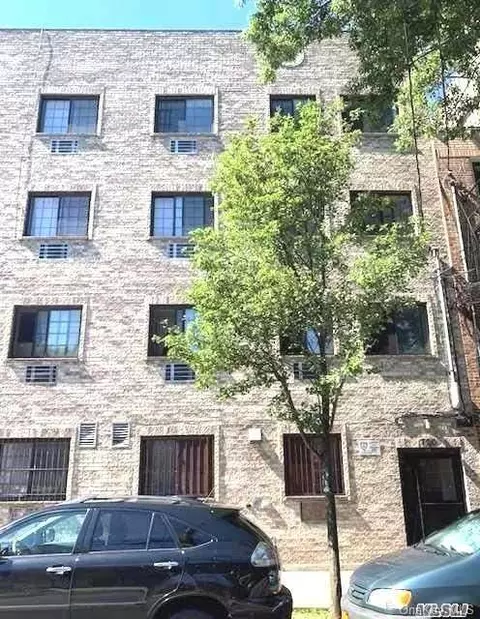 720 E 217th St #4A, NY 10467 photo 1