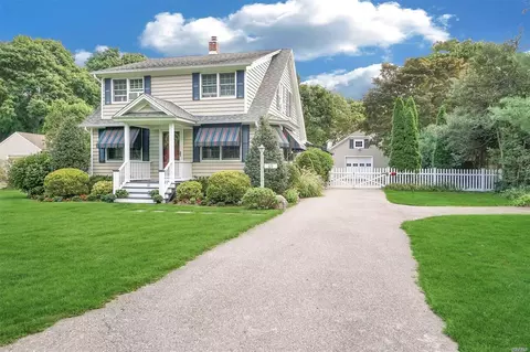 111 Orchard Rd, Brookhaven, NY 11772 photo 1