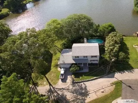 170 Peninsula Path, Riverhead, NY 11901 photo 1