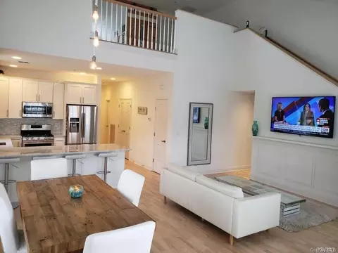 145 Rosebud Ct, Patchogue, NY 11772 photo 1