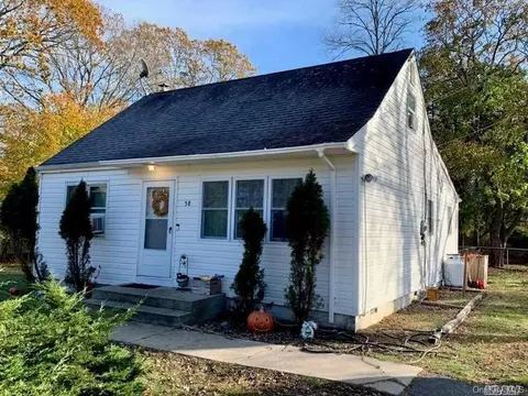 58 Wavecrest Dr, Mastic Beach, NY 11951 photo 1