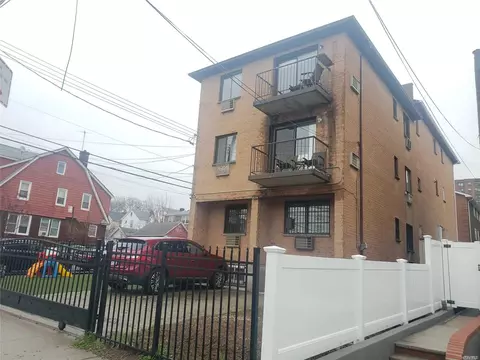 62-54 102nd St, NY 11374