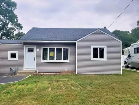 99 Ohls St, Patchogue, NY 11772 photo 1