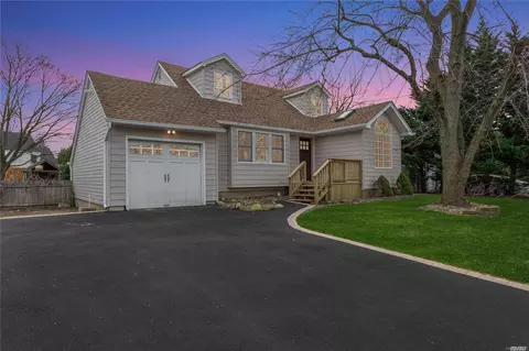 10 Sun Haven Ln, Commack, NY 11725 photo 1