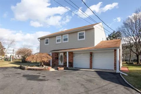526 A Plainview Rd, Plainview, NY 11803 photo 1