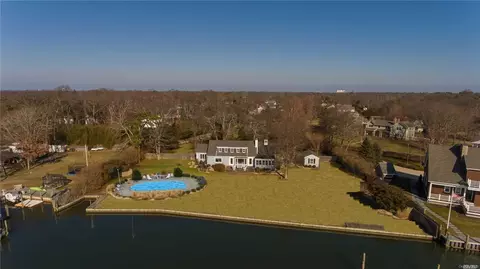 46 Elder Rd, Islip, NY 11751 photo 1