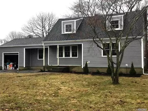 151 S Dunton Ave, Brookhaven, NY 11772 photo 1
