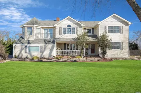 77 Elder Rd, Islip, NY 11751 photo 1
