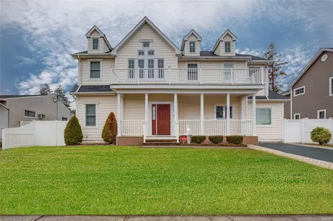 16 Mitchell Ave, Plainview, NY 11803 photo 1