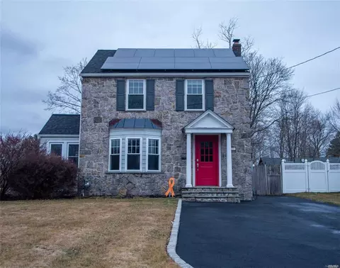 51 Roe Blvd, Patchogue, NY 11772 photo 1
