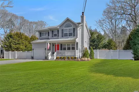 Undisclosed, Westhampton, NY 11977 photo 1