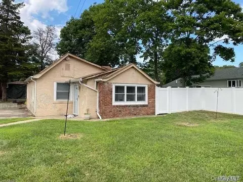 Undisclosed, Central Islip, NY 11722