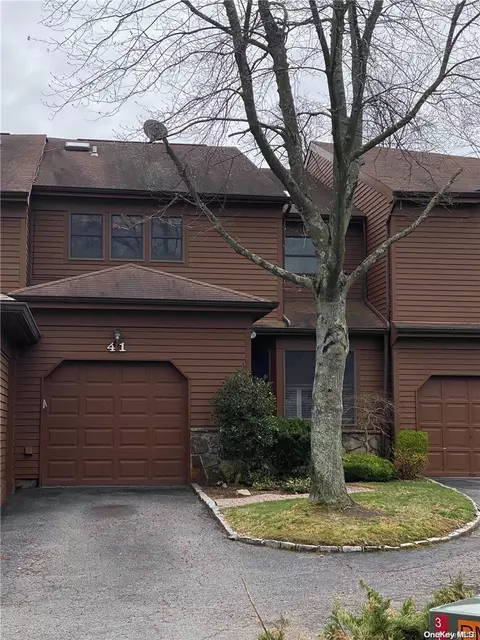 41 Hunt Dr, Jericho, NY 11753 photo 1