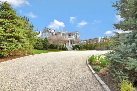 148 Dune Rd, Westhampton Beach, NY 11978