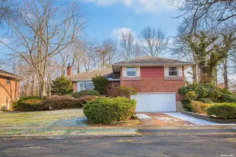 78 Winthrop Rd, Plainview, NY 11803 photo 1