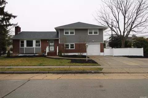 36 Eldridge, Hempstead, NY 11550 photo 1