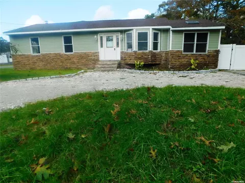125 Pine Rd, Mastic Beach, NY 11951 photo 1