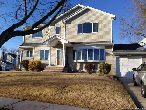66 Alexander Dr, Syosset, NY 11791 photo 1
