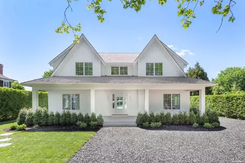 144 Pulaski St, Southampton, NY 11968