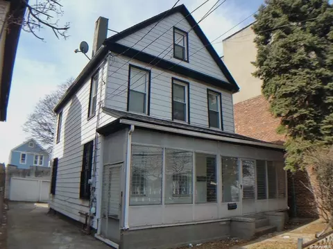 90-38 144 Pl, Jamaica, NY 11435