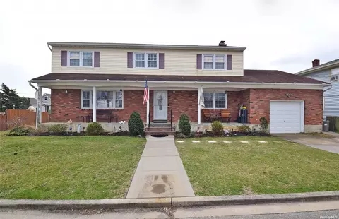 670 Warren St, Baldwin, NY 11510 photo 1