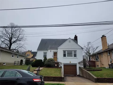 71 Frederick Ave, Freeport, NY 11520 photo 1