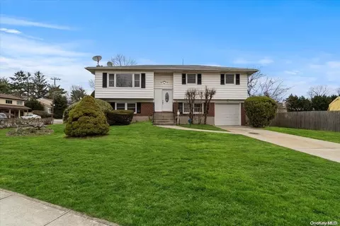 182 Central Park Rd, Plainview, NY 11803 photo 1