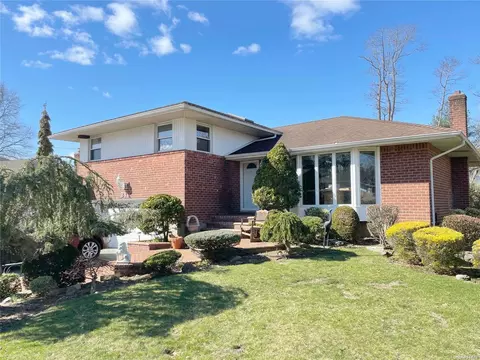 21 Roxton Rd, Plainview, NY 11803 photo 1