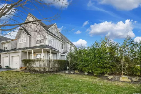 336 Smith St #-, Central Islip, NY 11722 photo 1