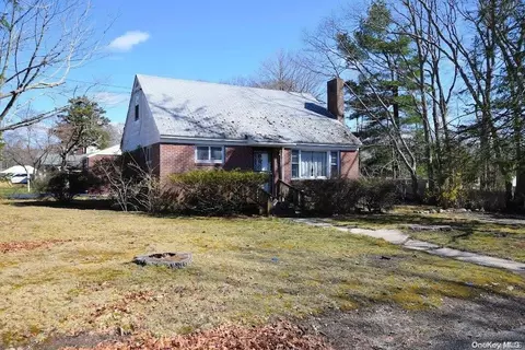 3 Masem Pl, Brookhaven, NY 11772 photo 1