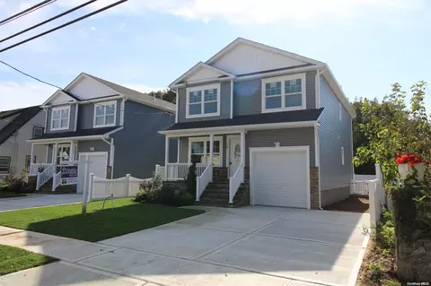 40 E Centennial Ave, Roosevelt, NY 11575 photo 1